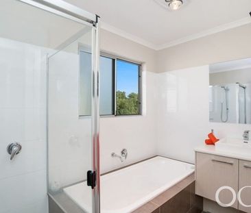 Open the Door to Effortless Style - Photo 6