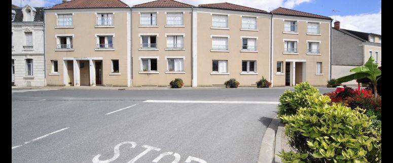 Location Appartement 3 pièces 65 m² Levroux - Photo 1