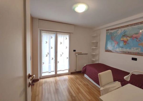 Via Este, Padova, Veneto 35142