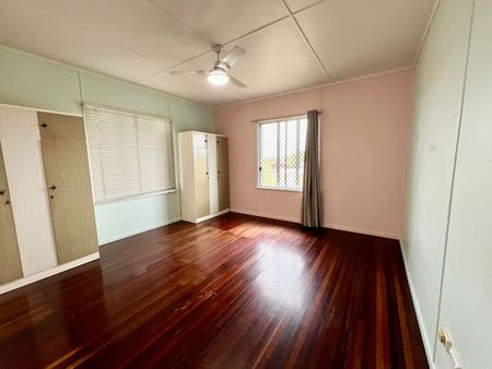 RURAL LIFESTYLE CLOSE TO TOWN - Photo 2