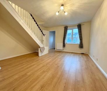 2 bedroom terraced house to rent - Photo 2