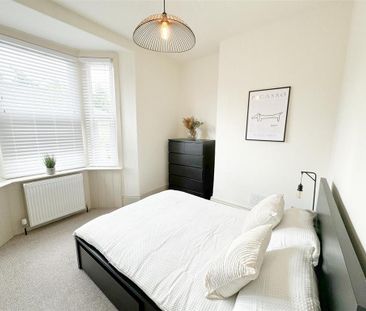 3 bedroom apartment to rent - Photo 4