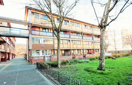 3 bedroom flat to rent - Photo 3