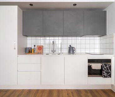 Studio to rent - Photo 6