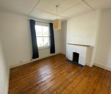 2 bedroom maisonette to rent - Photo 5