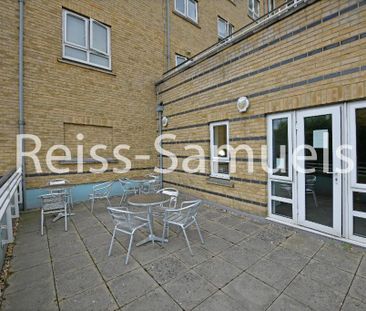 4 bedroom terraced house to rent - Photo 3