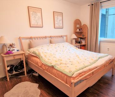 Moderne 2 ZKB mit EKB und Aufzug - Photo 3