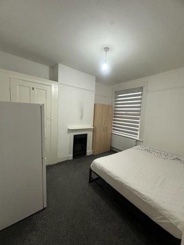 Room in a Shared House, Morrison Avenue, N17 - Photo 3