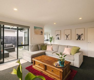 Modern 3 Bed 2 Bath Home | Central Location - Photo 4
