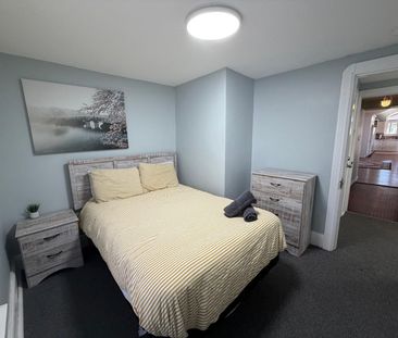 For Lease - 100 Essa Road Unit# Upper Level, Barrie, Ontario - Photo 4