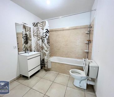 Location Appartement 2 pièces 47m² MARSEILLE 4ème - Photo 2