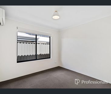 127 Tourmaline Boulevard, Byford, WA 6122 - Photo 4