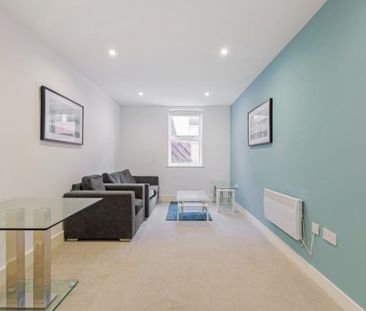 2 bedroom flat to rent - Photo 4