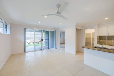 Brand-New Family Home in Park Lane Reserve! - Photo 2