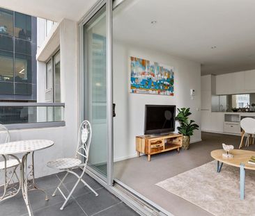 812/8 Mccrae Street, Docklands VIC 3008 - Photo 2