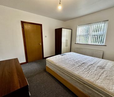 6 Rosneath Court, Dundonald, Belfast, BT16 1SQ - Photo 5