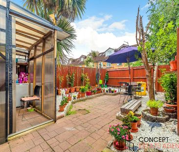 4 bedroom terraced house to rent - Photo 6