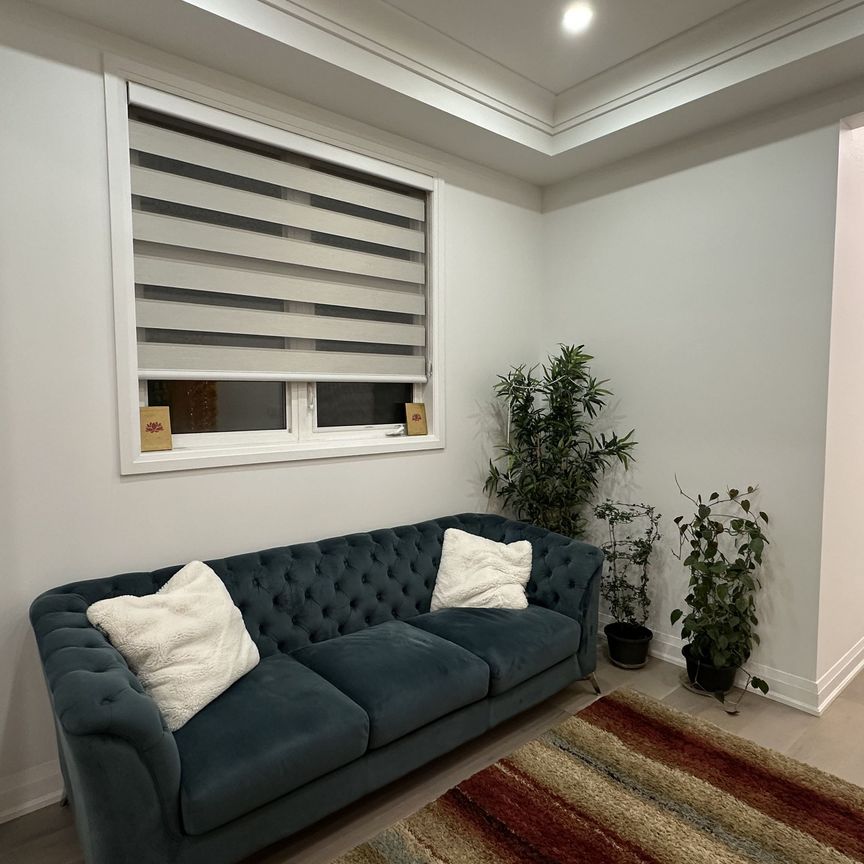 For Lease - 1416 Lynx Gardens, Oakville, Ontario - Photo 1