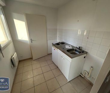 Location Appartement 2 pièces 53m² HENIN BEAUMONT 62110 - Photo 3