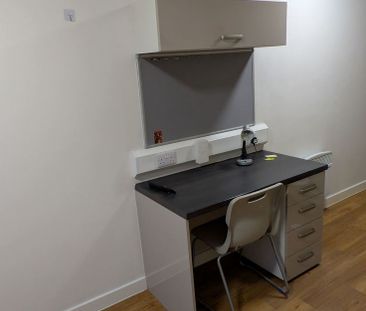 Saint James' Boulevard - Photo 5