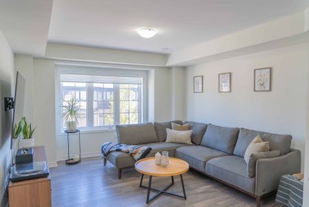 For Lease - 3372 Swordbill Street, Pickering, Ontario - Photo 4