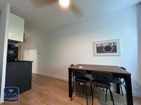 Location Appartement 1 pièce 19m² ST ETIENNE 42100 - Photo 2