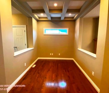 722 Adams Way Southwest - Photo 2