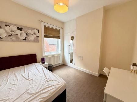 Refinery Street, Newcastle-Under-Lyme, ST5 - Photo 2