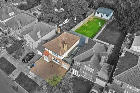 Shaftesbury Avenue, Kenton, Harrow, HA3 - Photo 4