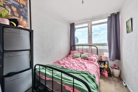 3 bedroom flat to rent - Photo 2