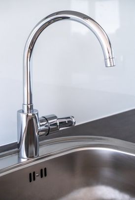 ++Six in the City++ BESTLAGE! perfekt für Singles oder Pärchen!! 2-Zimmer NEUBAU-WOHNUNG! **VIDEOBESICHTIGUNG** - Photo 1