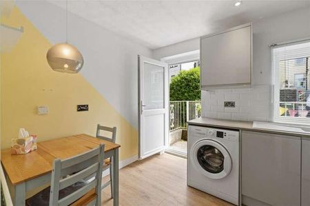 Long Rowden, Plymouth, PL3 - Photo 4