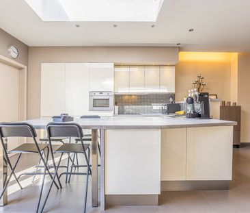TE HUUR : Instapklare rijwoning met zonnige tuin te koop in Assebroek - Photo 5