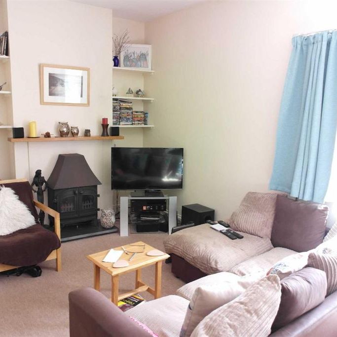 2 bedroom terraced house to rent - Photo 1