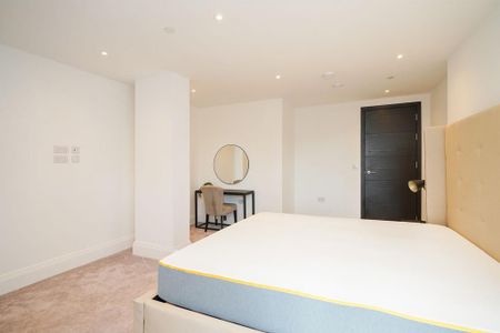 3 bedroom apartment to rent - Photo 4