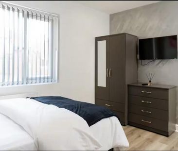Ensuite rooms to Move in Instantly - - Photo 5