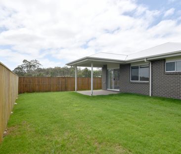 :: STUNNING MOVE-IN READY HOME IN BOYNE ISLAND - Photo 6