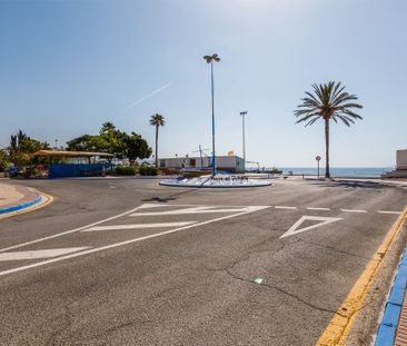 Paseo Marítimo de Poniente, Torre del Mar, Andalusia 29740 - Photo 3