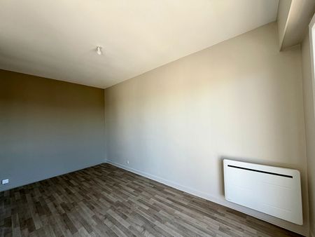 Location Appartement 1 pièce 42m² - Photo 5