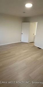 Recently renovated spacious layout! - Photo 4