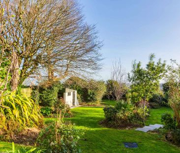 PLEASE EMAIL TO REGISTER YOUR INTEREST - A four bedroom detached ho... - Photo 5