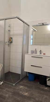 Modernes Wohnen direkt an der Donau - vollmöbliert - City-Lage in Linz - Photo 1