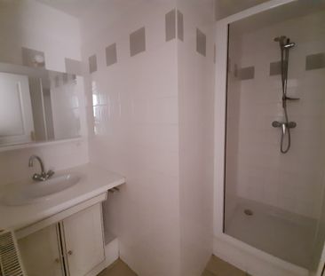 T1 centre-ville 1er étage - Photo 4