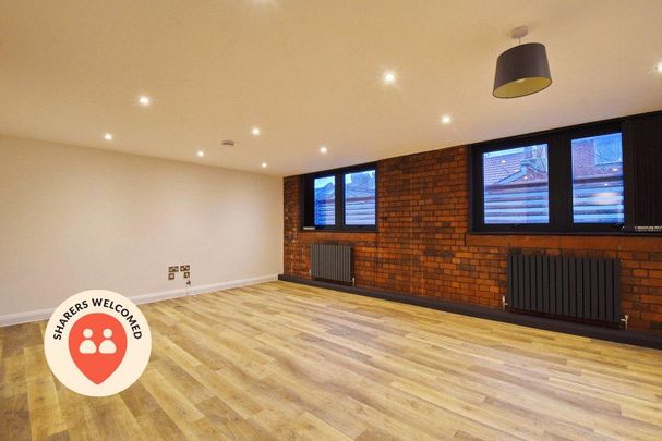 3 bedroom apartment to rent - Photo 1