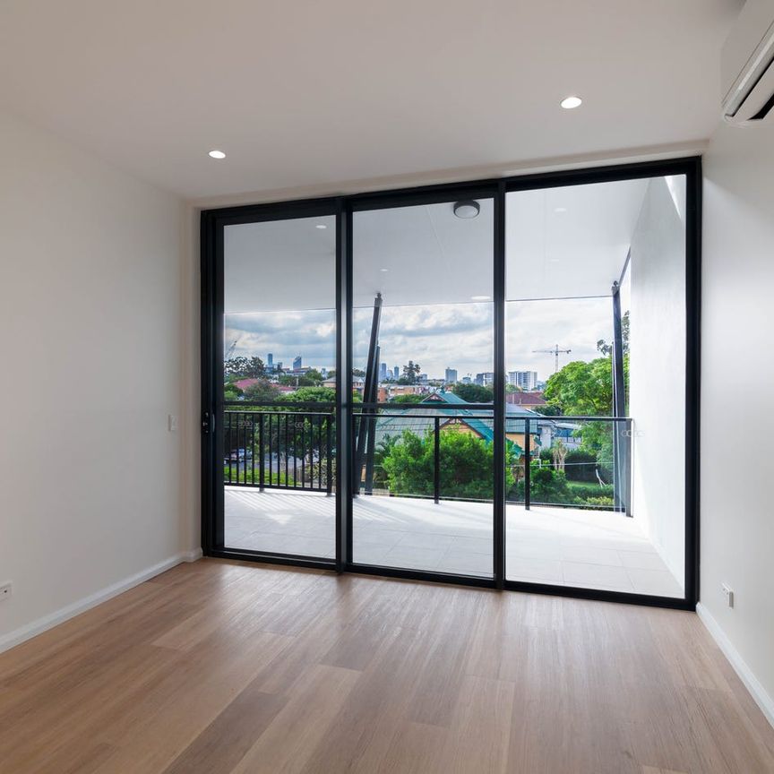 Unit Available Now - 1 bedroom Unit Available, Snap it up Quickly! - Photo 1