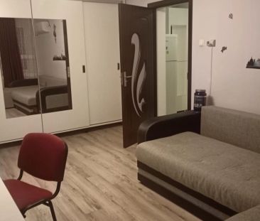 Apartament de inchiriat, 2 camere Podu Ros Alte proprietati in zona... - Photo 3