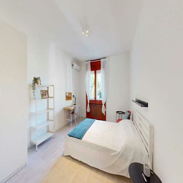 Via Pola, Milan, Lombardy 20124 - Foto 1