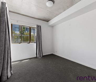 Pack your towel and sunscreen... - Photo 5