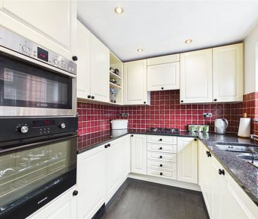 Oak View, Tilehurst, Reading, Berkshire, RG31 - Photo 6