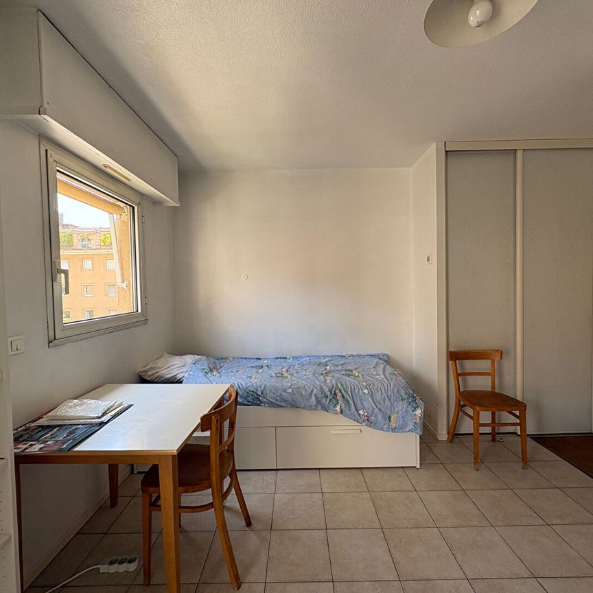 Location Appartement 1 pièce 22m² AIX EN PROVENCE 90ème - Photo 1
